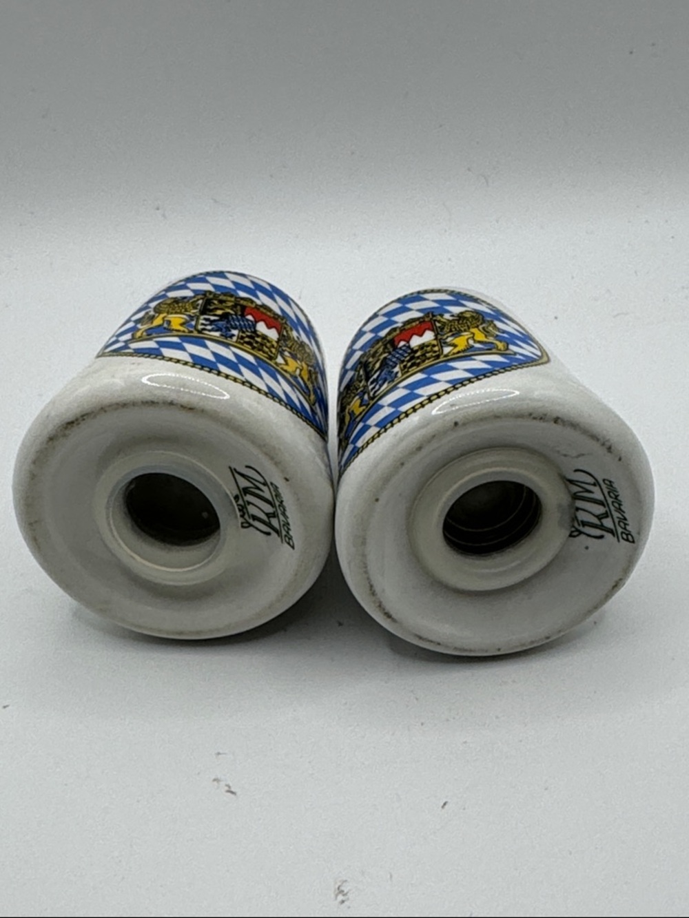 K M Bayern Salt & Pepper Shakers - Picture 6 of 6